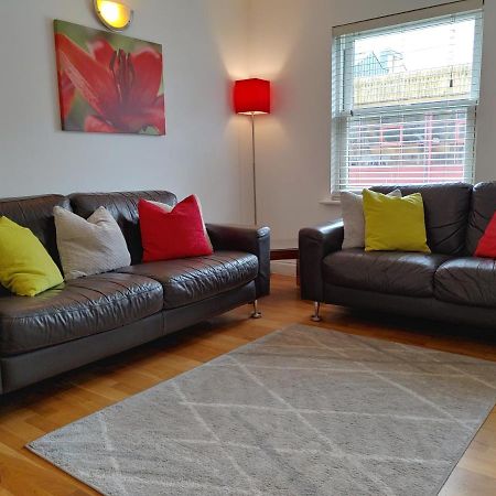 The Bath House Apartments - Free 1St Breakfast - Free Parking 외부 사진